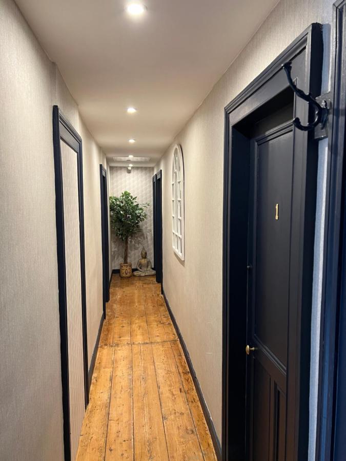 Double Room Private Bathroom