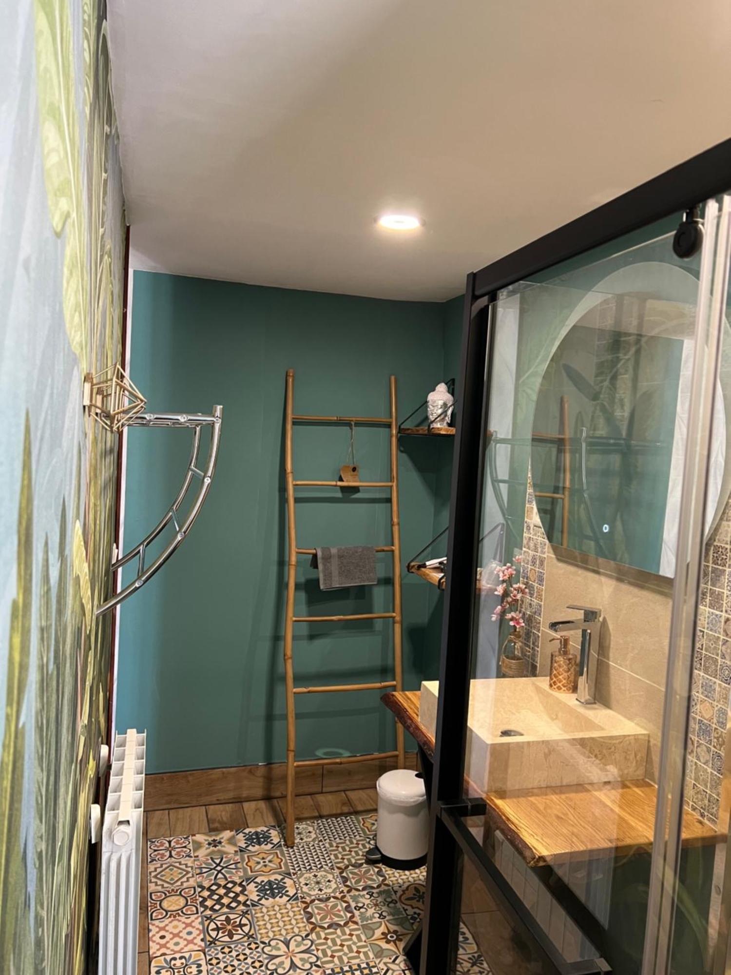 Double Room Private Bathroom