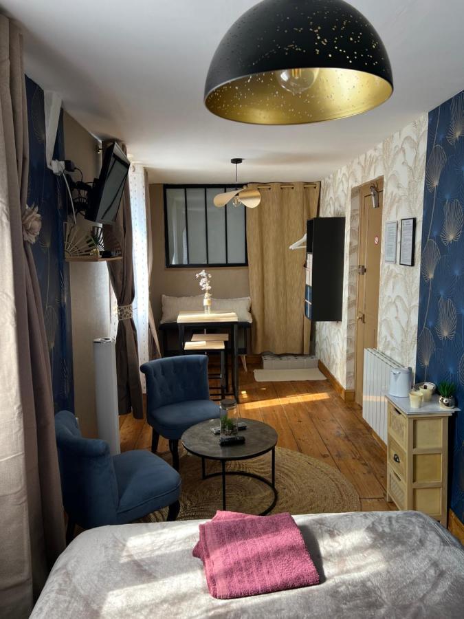 Double Room Private External Bathroom