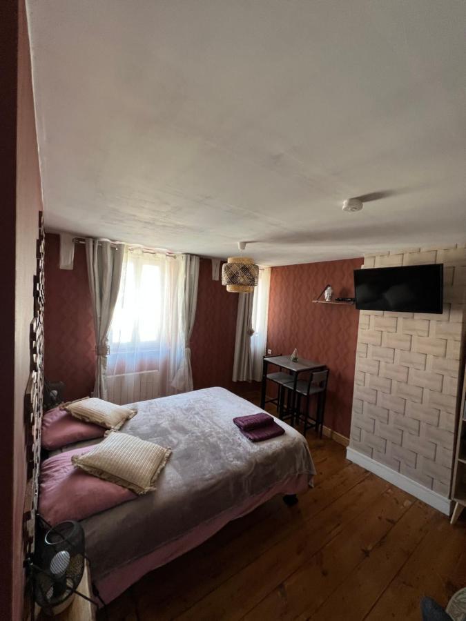 Double Room Private Bathroom