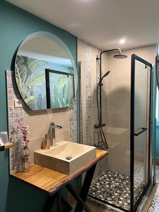 Double Room Private Bathroom