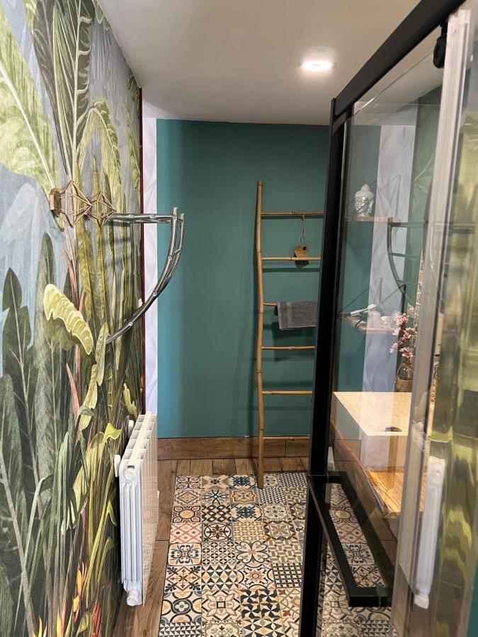Double Room Private Bathroom
