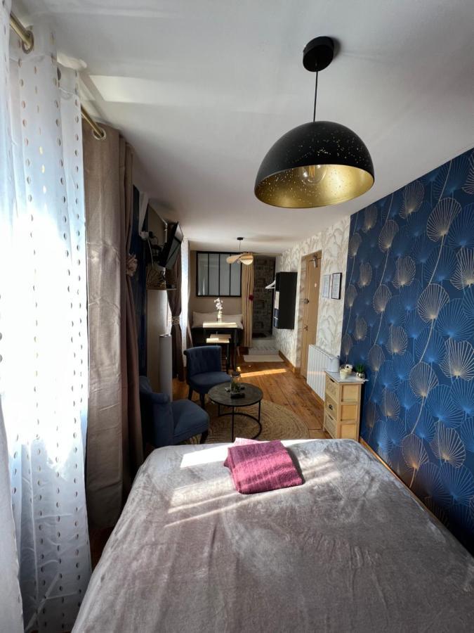Double Room Private External Bathroom