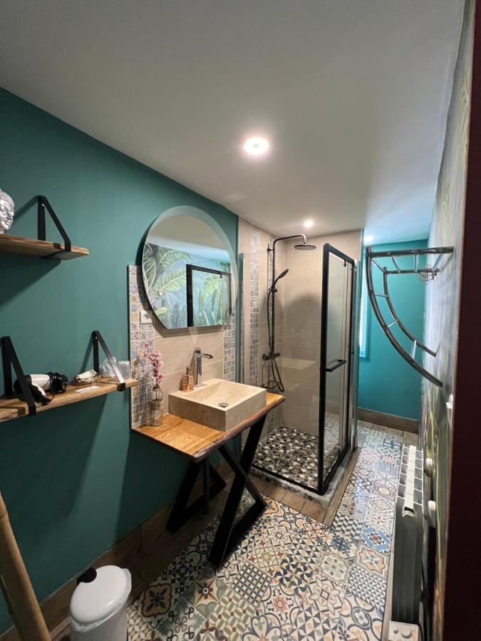 Double Room Private Bathroom