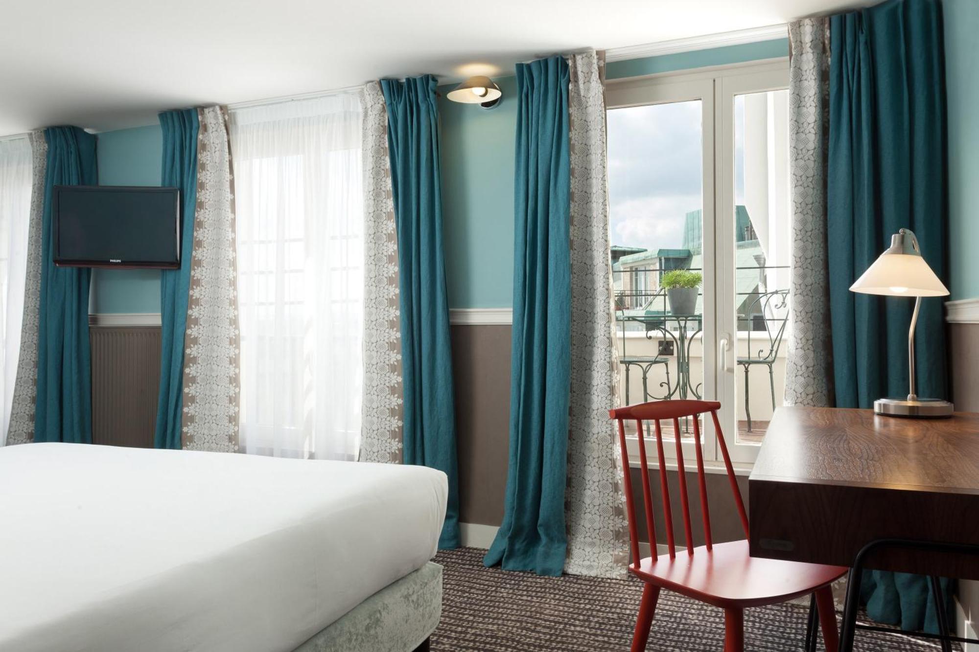 Deluxe Room with Rooftop View on balcony,1273833934:JPEG