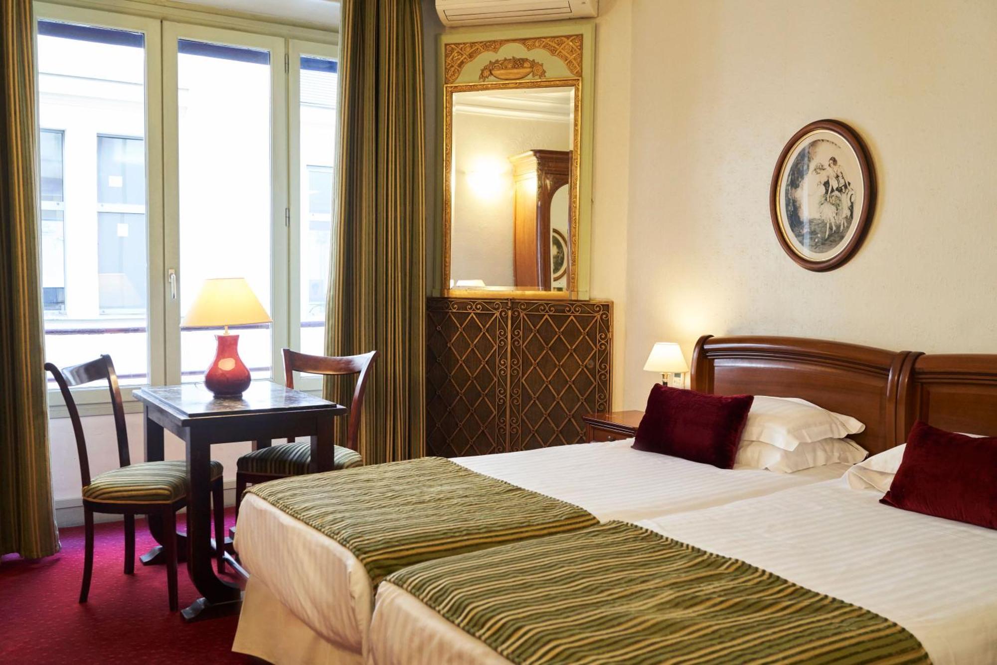 Twin Room,1746890262:JPEG