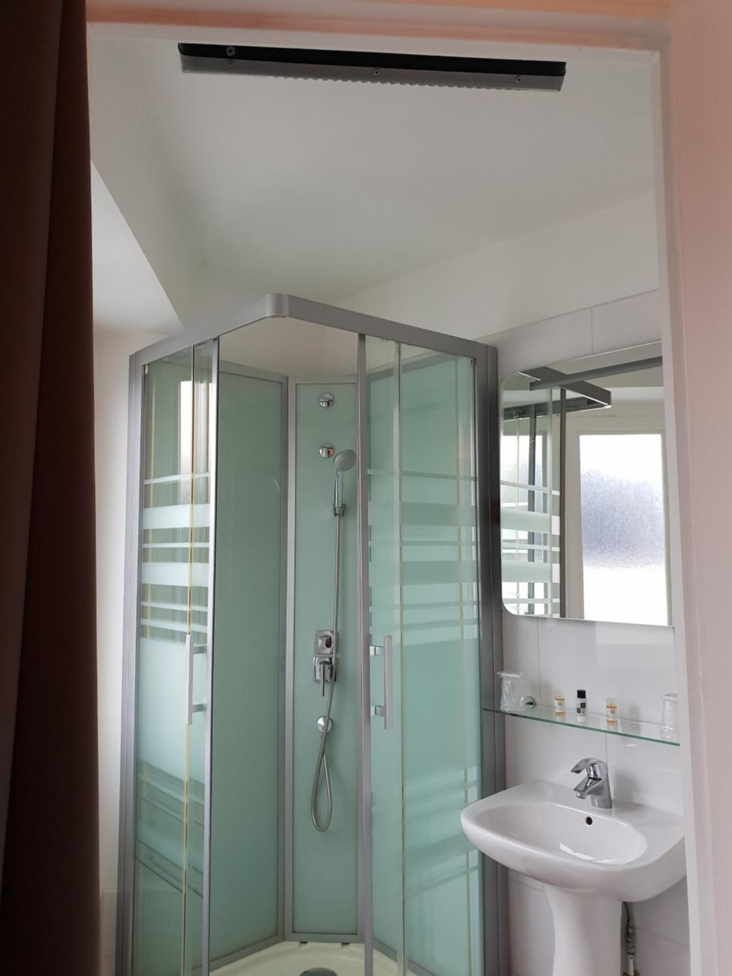 Single Room,1208551423:JPEG