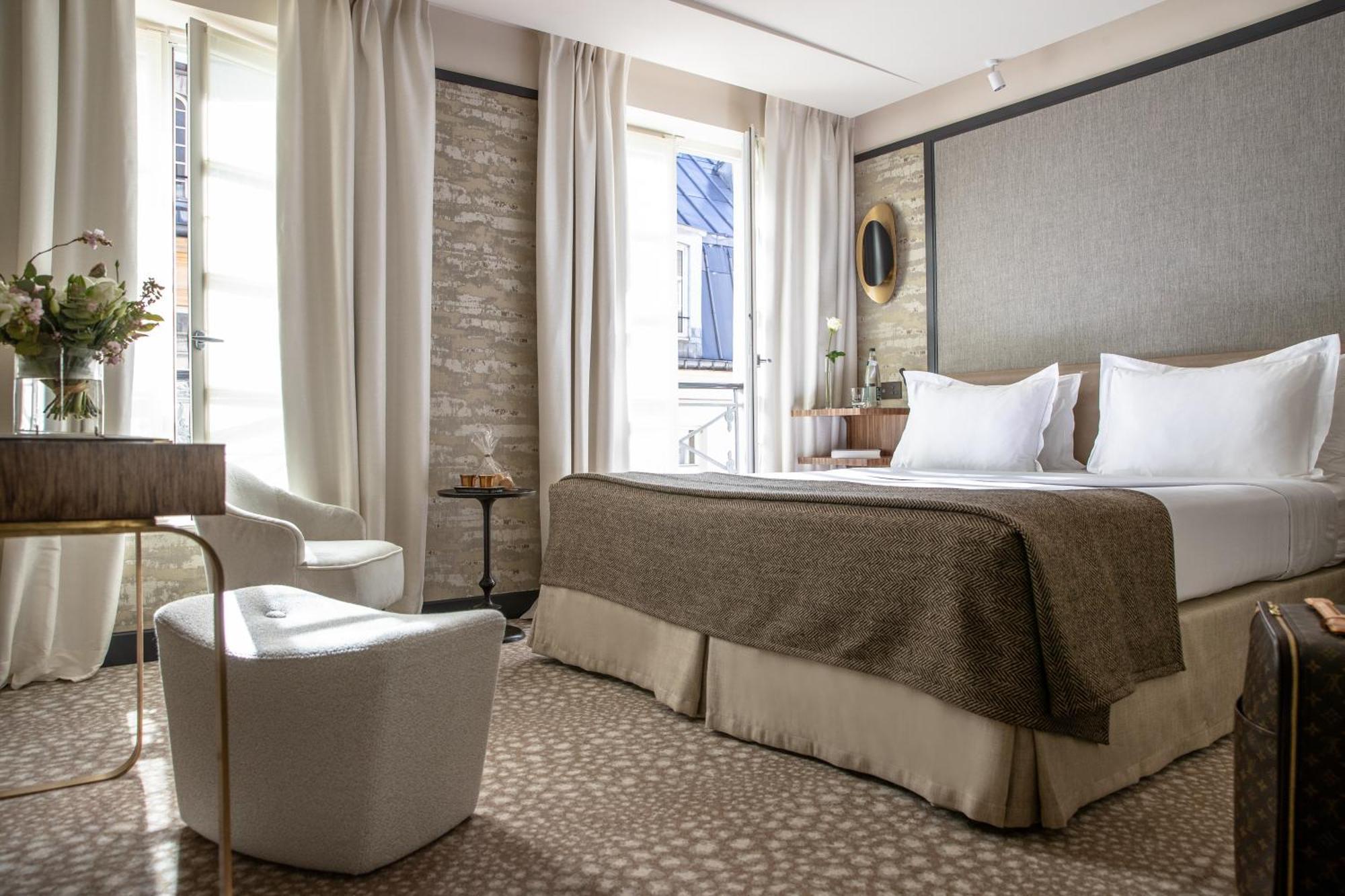 Deluxe Double Room Club