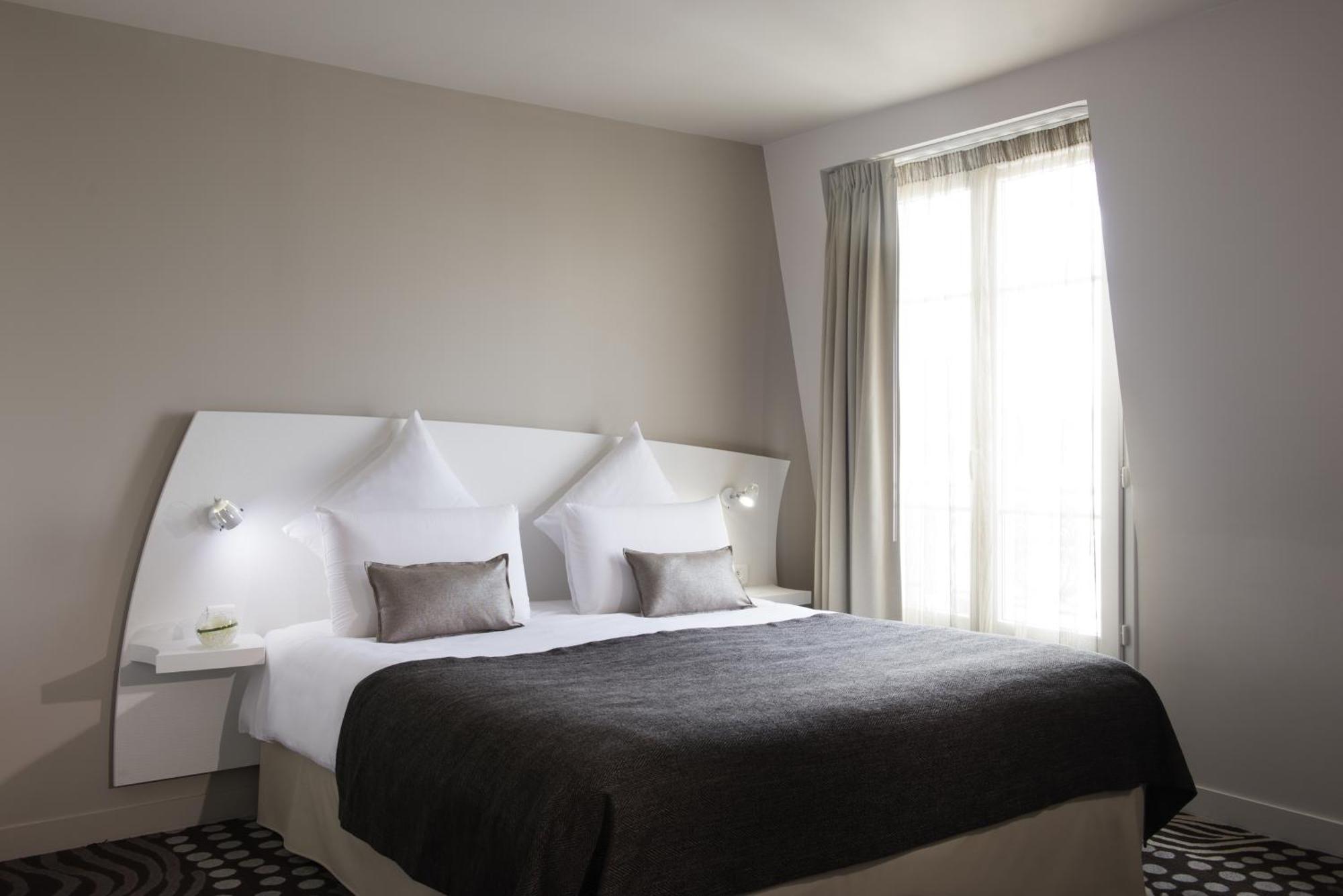 Privilege Room with 1 Double Bed & 1 Single Bed,109264275:JPEG