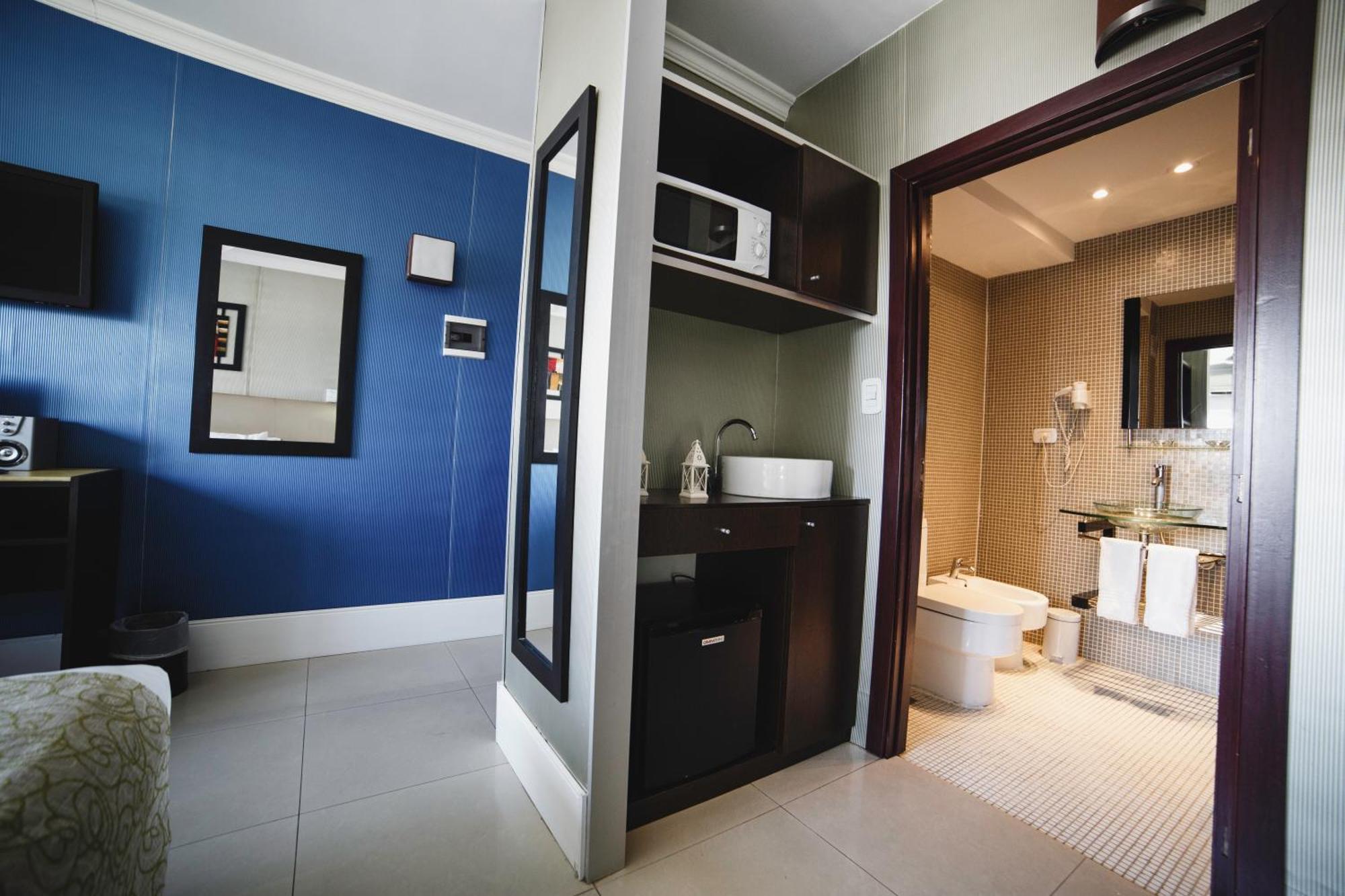Superior One-Bedroom Apartment Duplex