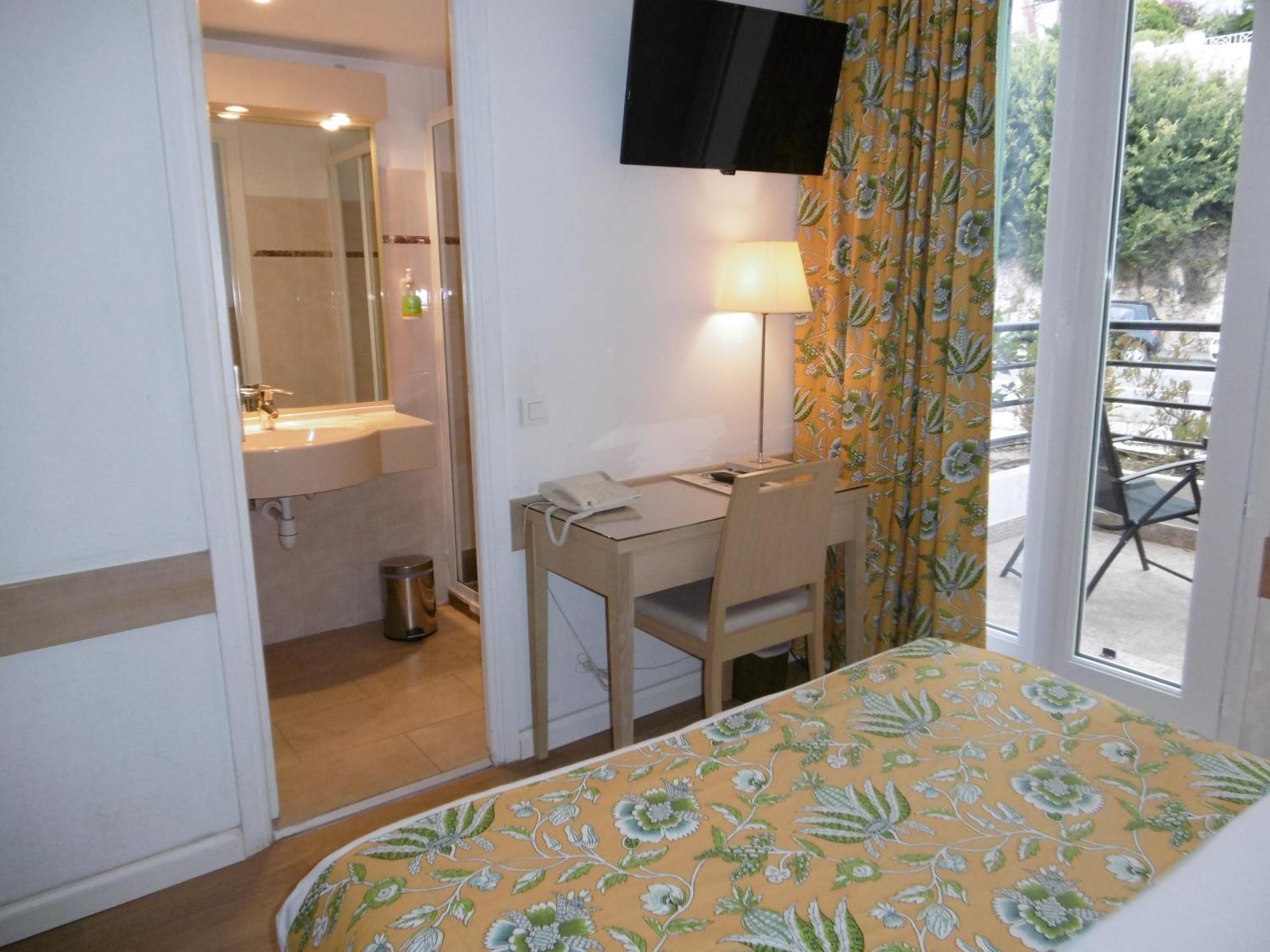 Standard Double Room,1215003172:JPEG