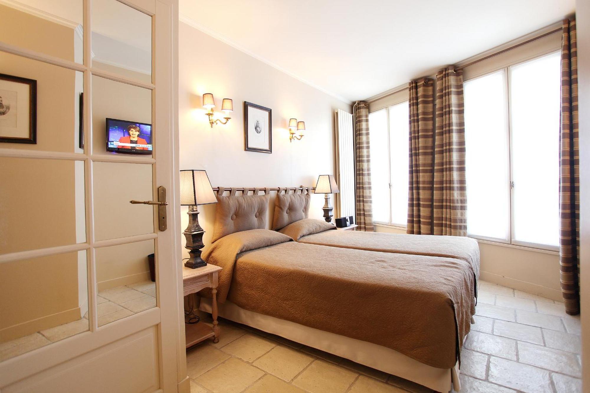 Classic Double Room