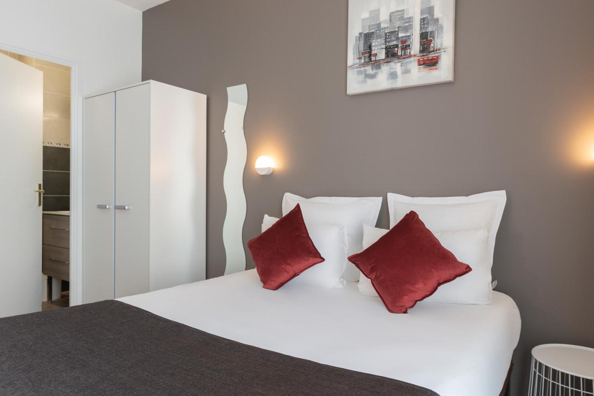 Standard Double Room,1215192085:JPEG