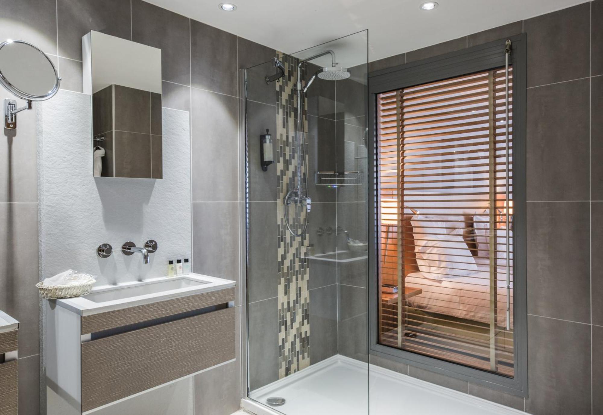 Junior Suite with Sea View,1555773637:JPEG