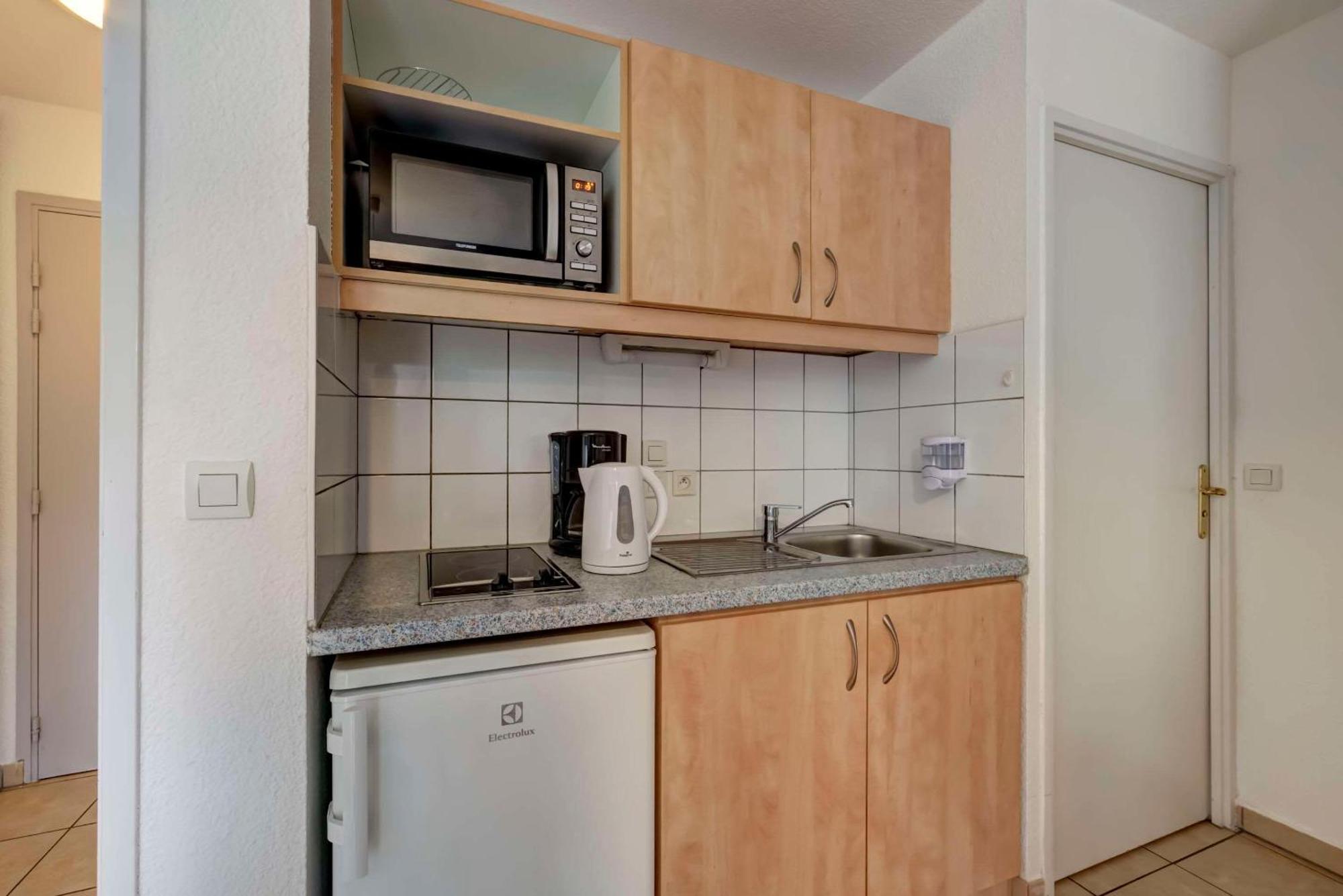 One Bedroom Apartment,1215255634:JPEG