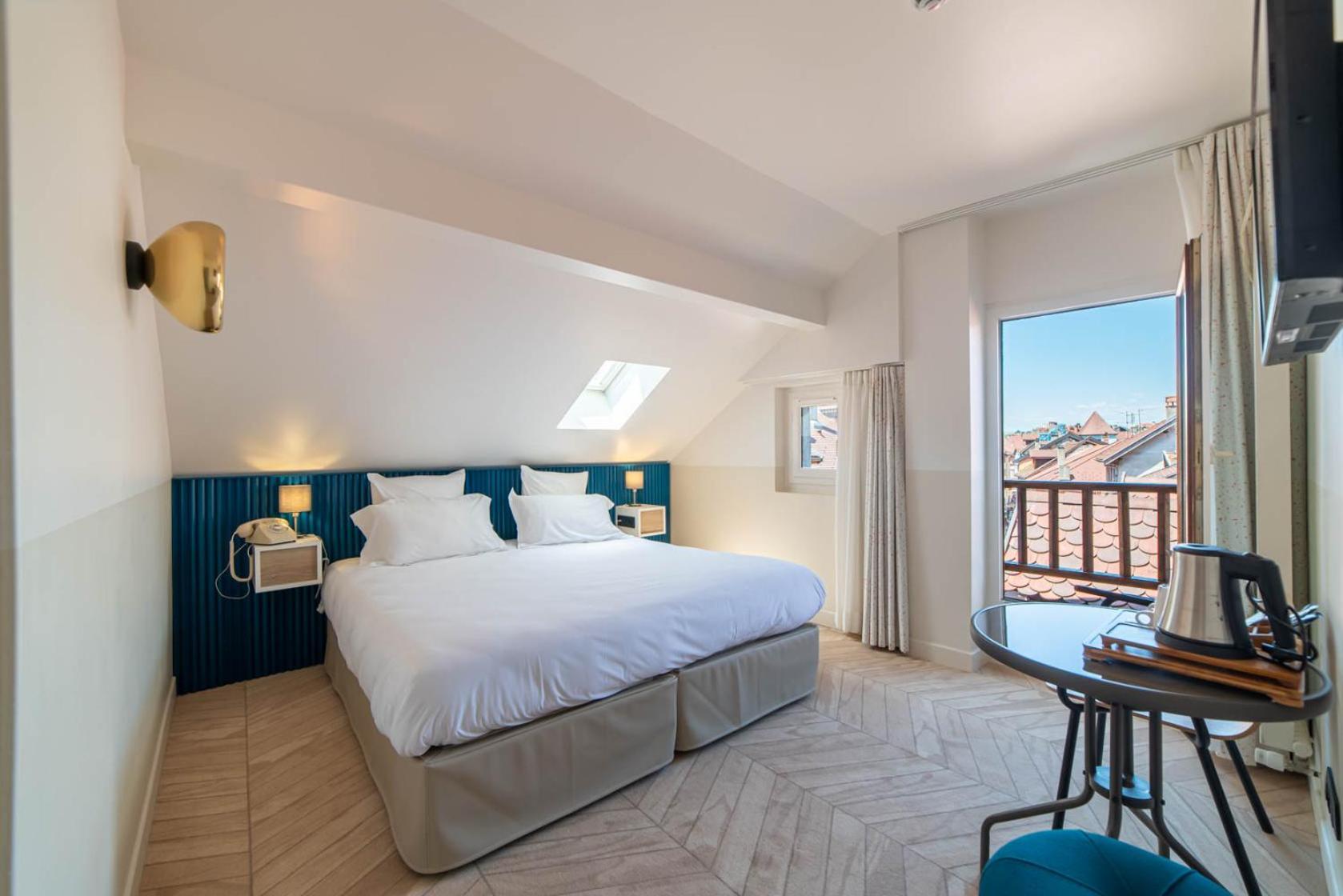 Premium Double Room,807718074:JPEG