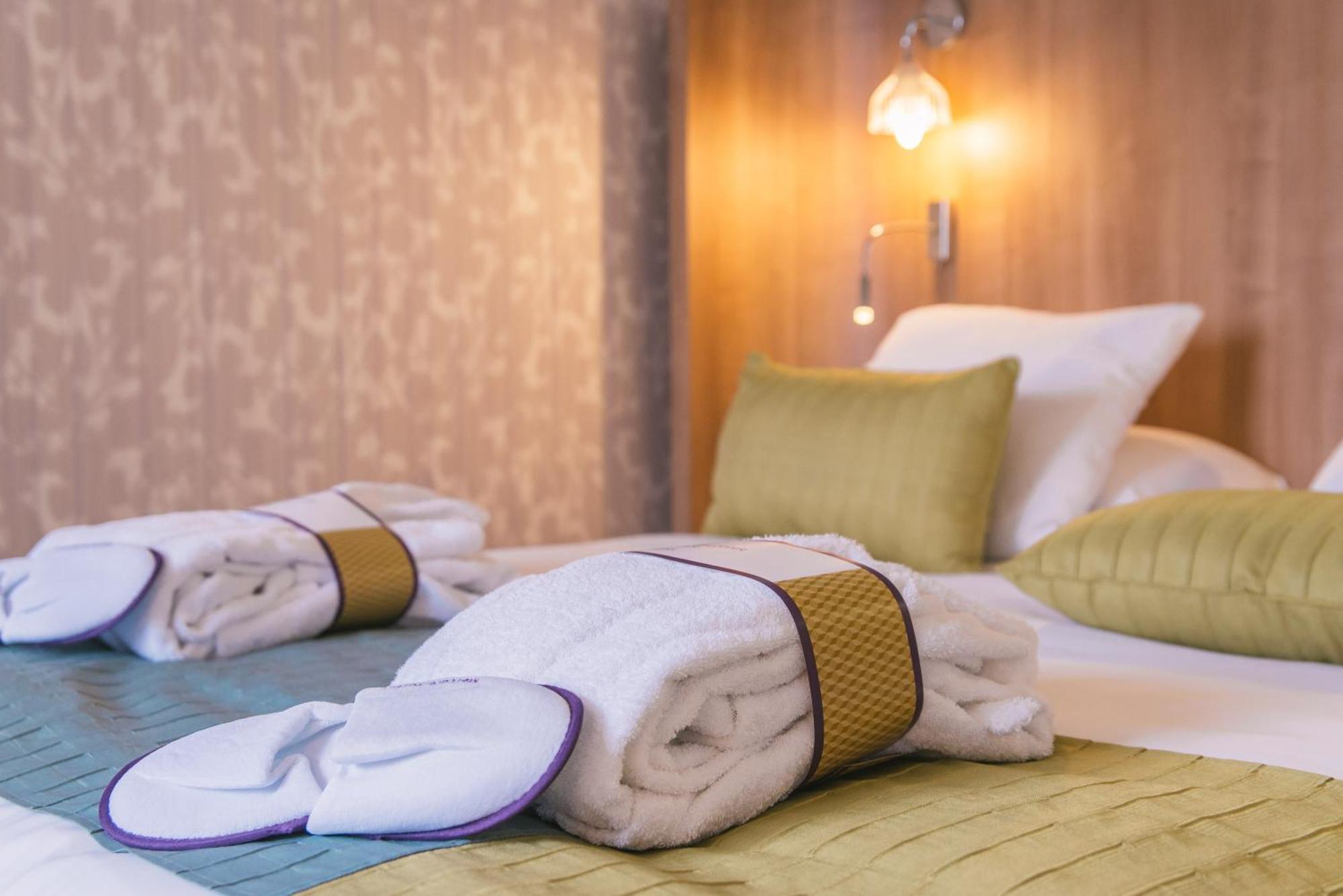 Privilege Double Room With View,1730004275:JPEG