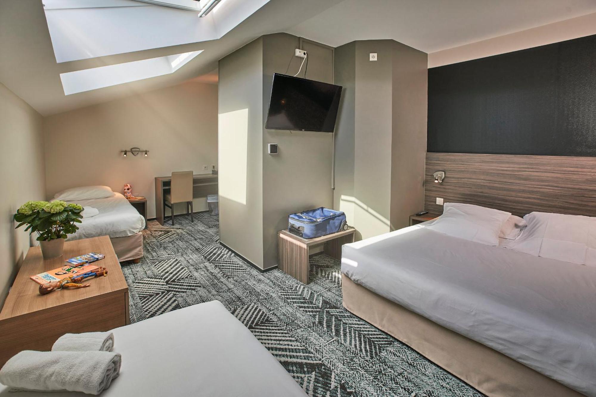 Quadruple Room,1215308179:JPEG