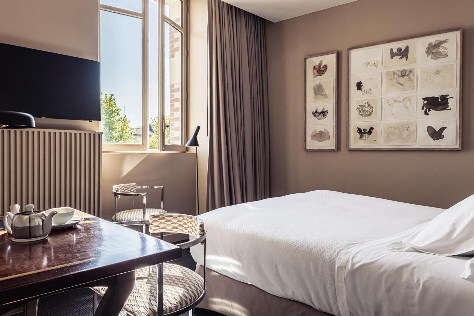 Queen Room