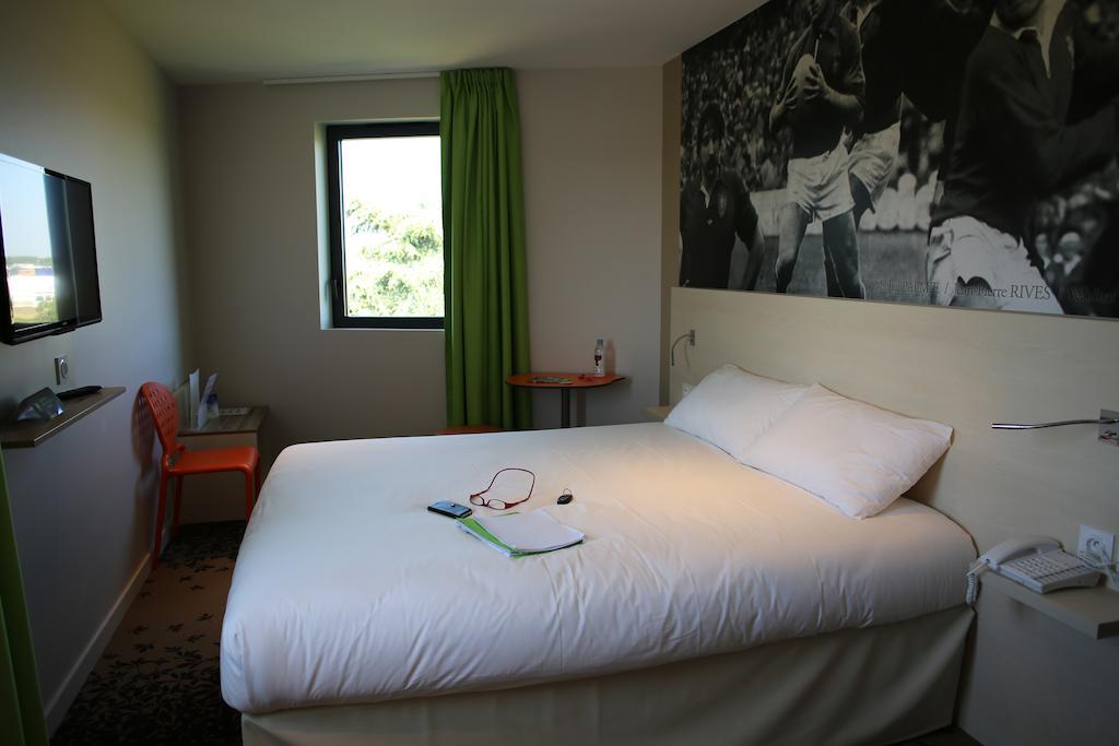 Chambre Standard avec 1 Lit Double et 1 Canapé-Lit 1 Place