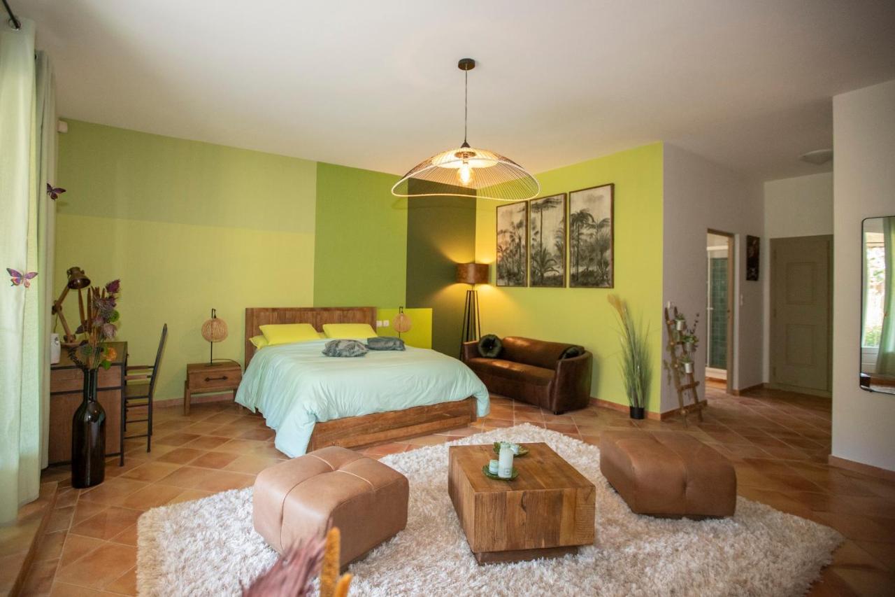 Deluxe King Suite