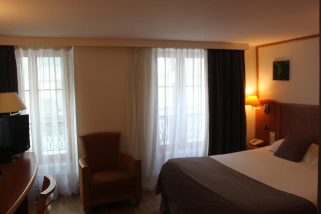 Superior Double Room Bath