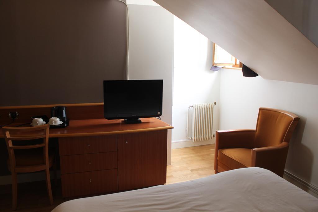Superior Double Room Bath