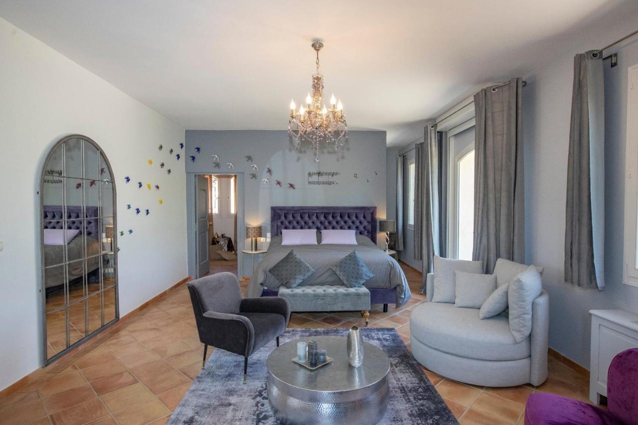 Deluxe King Suite