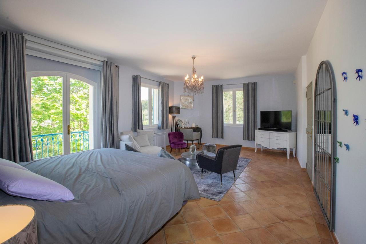 Deluxe King Suite
