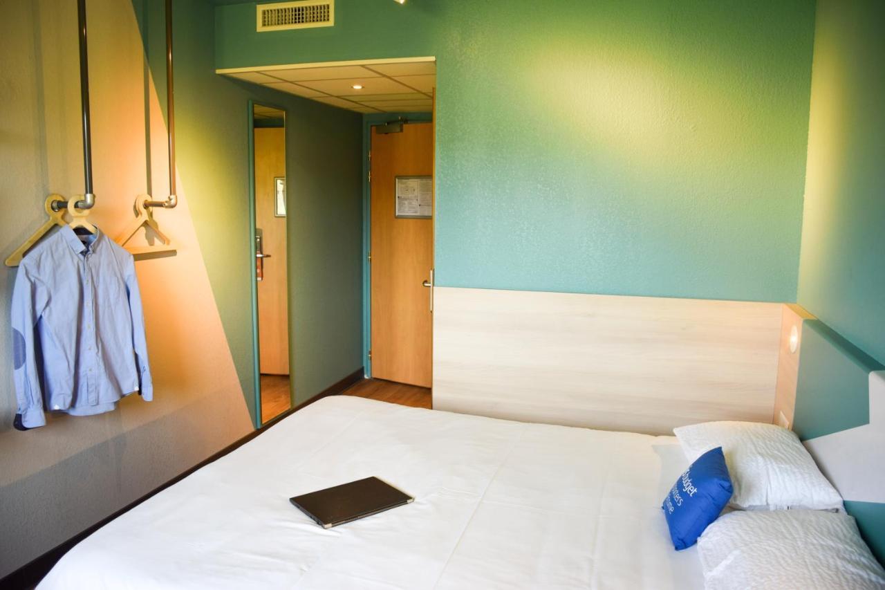 Standard Double Room,1233610976:JPEG