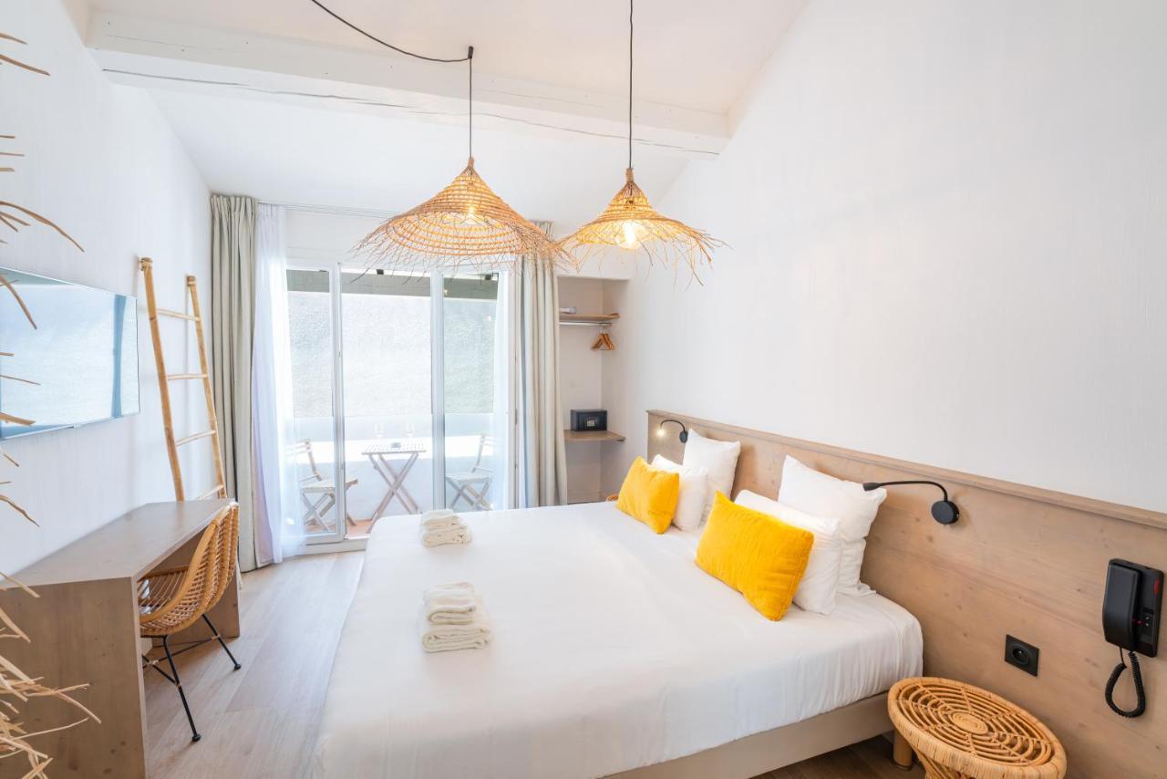 Chambre Lit King-Size avec Balcon