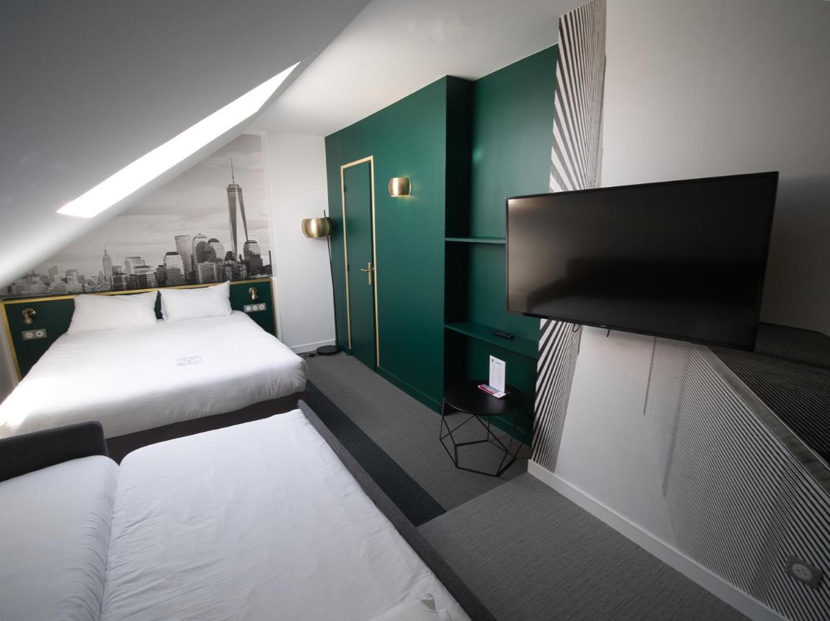 Family Room One Double Bed Two Single Beds