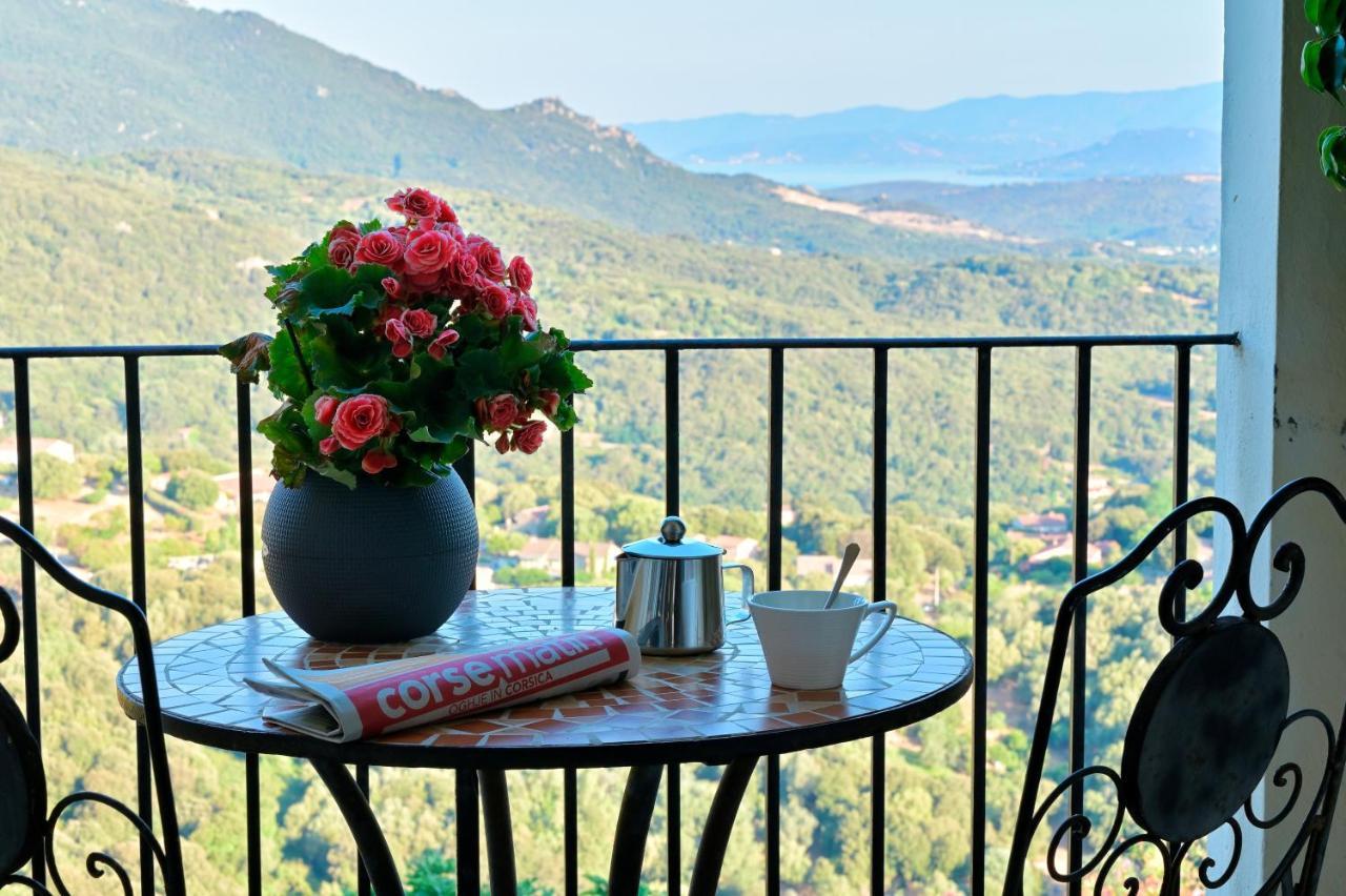 Family Room,1268591116:JPEG