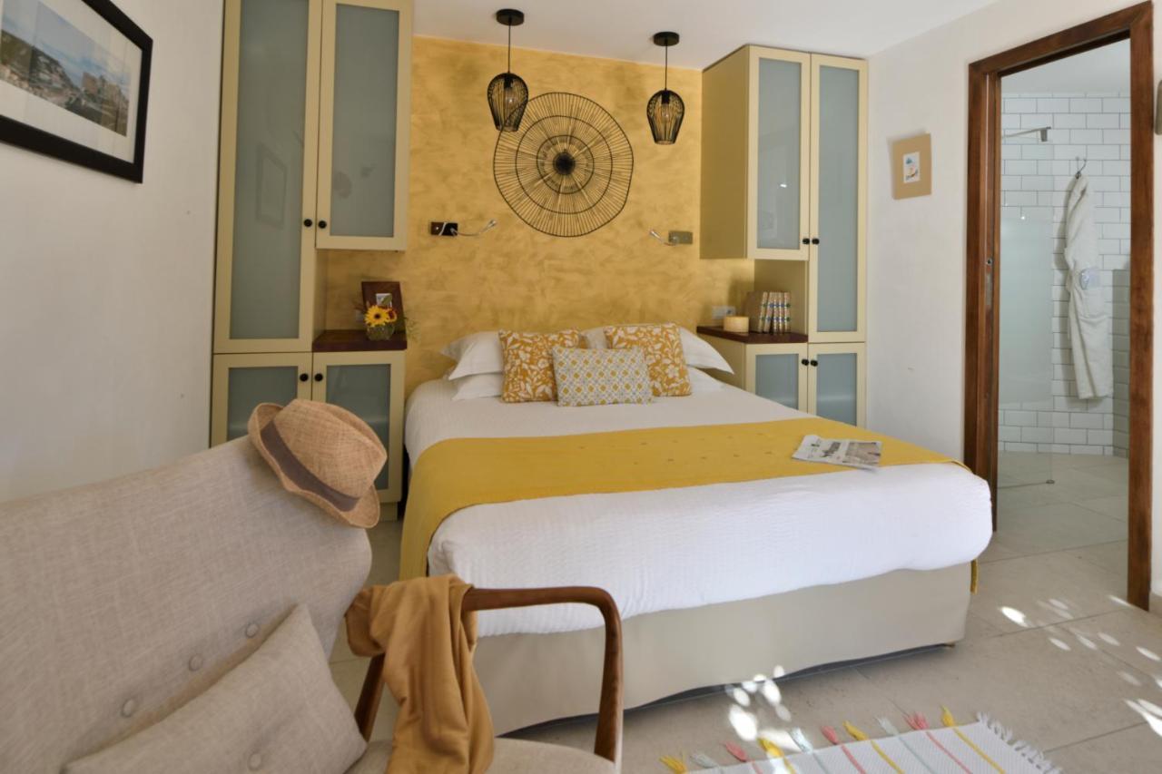 Cosy Room,1267917859:JPEG