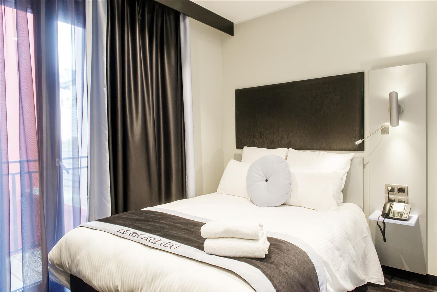 Standard Single Room Double Bed Train Side