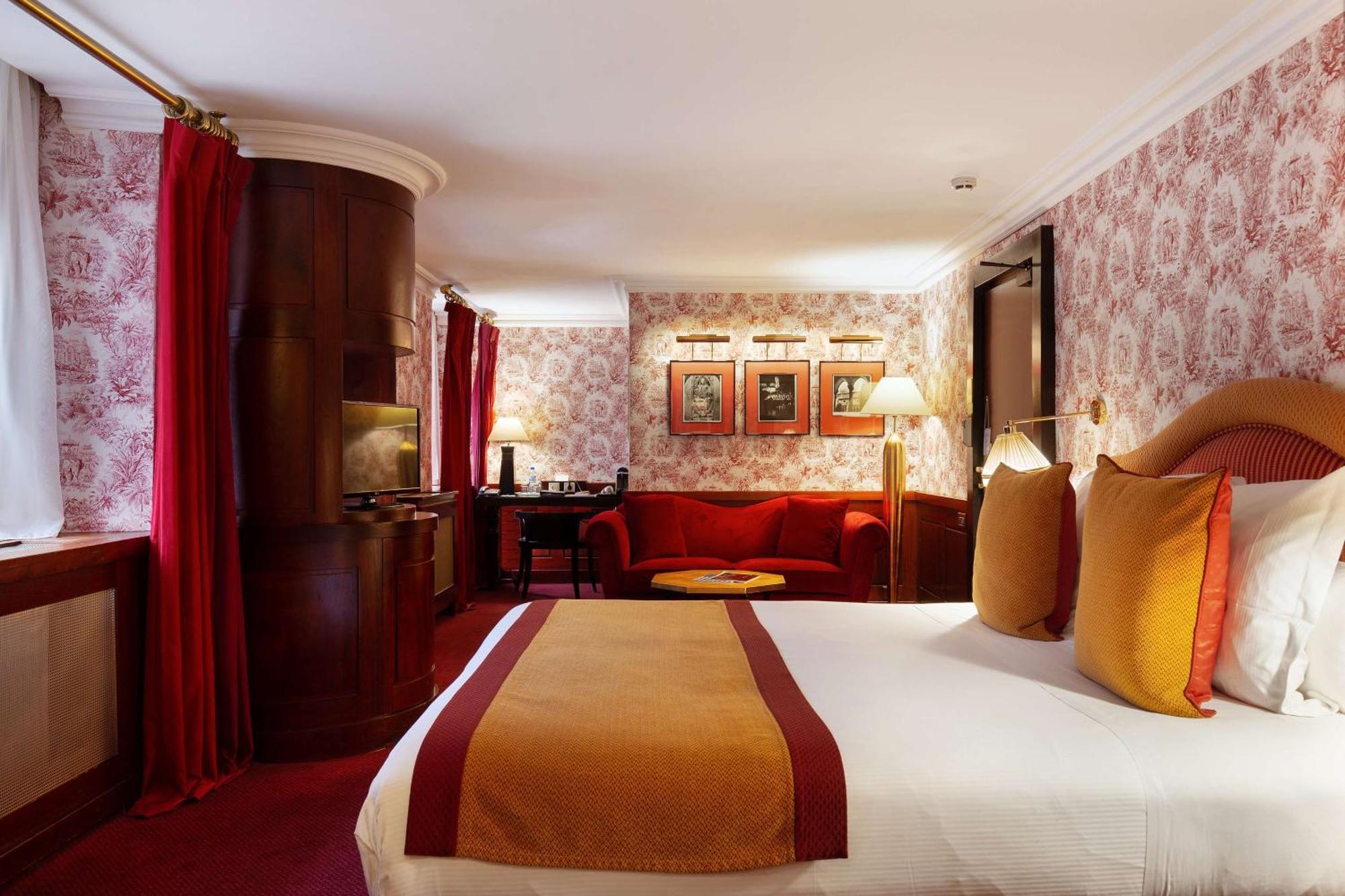 Deluxe Queen Room Non-Smoking