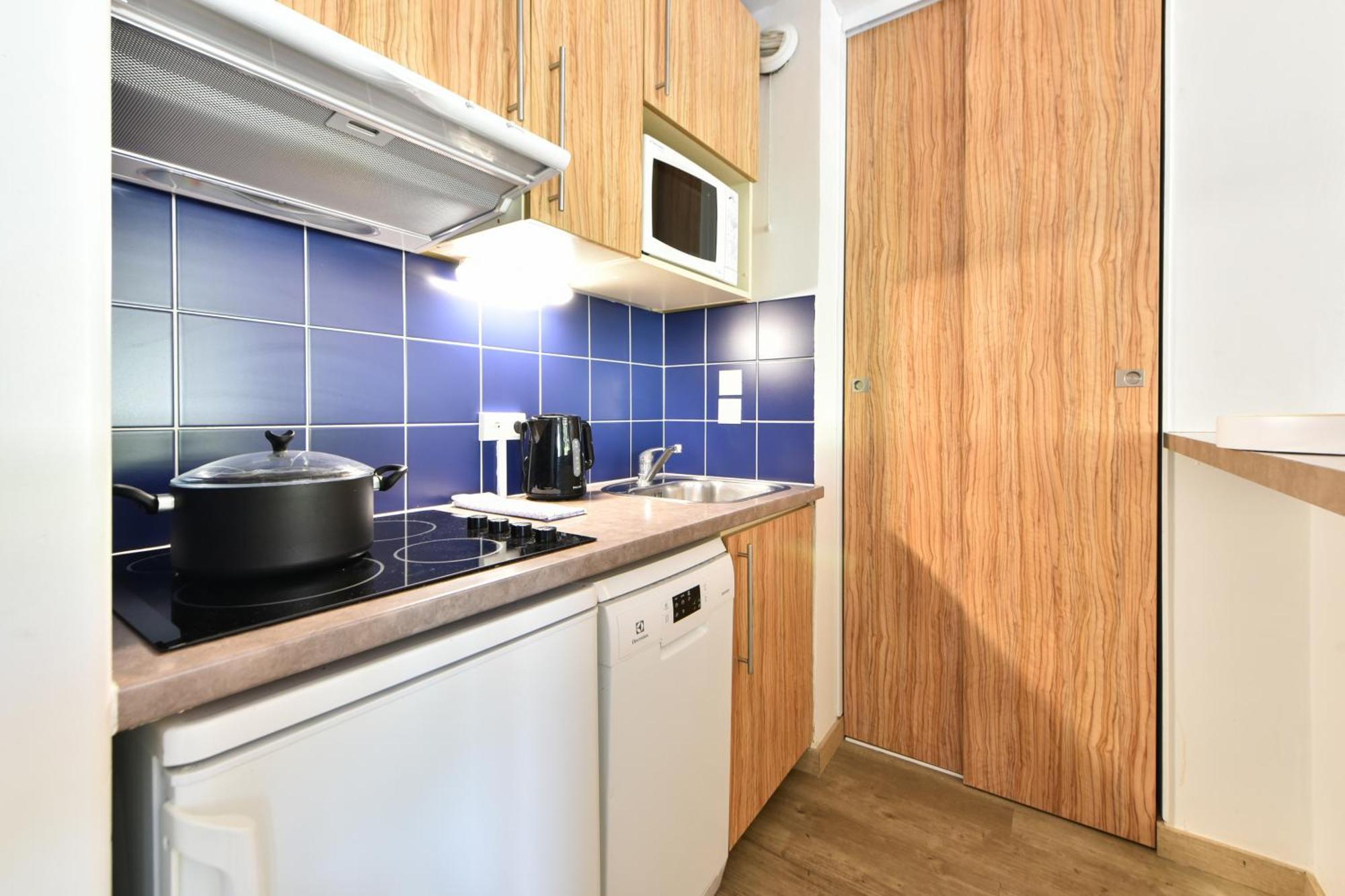Studio Sleeping Alcove Air Conditioning Large Terrace