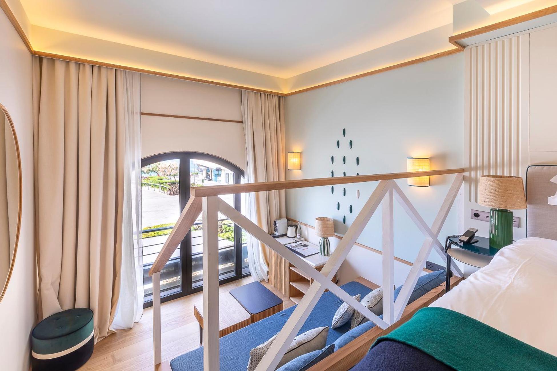 Duplex Room