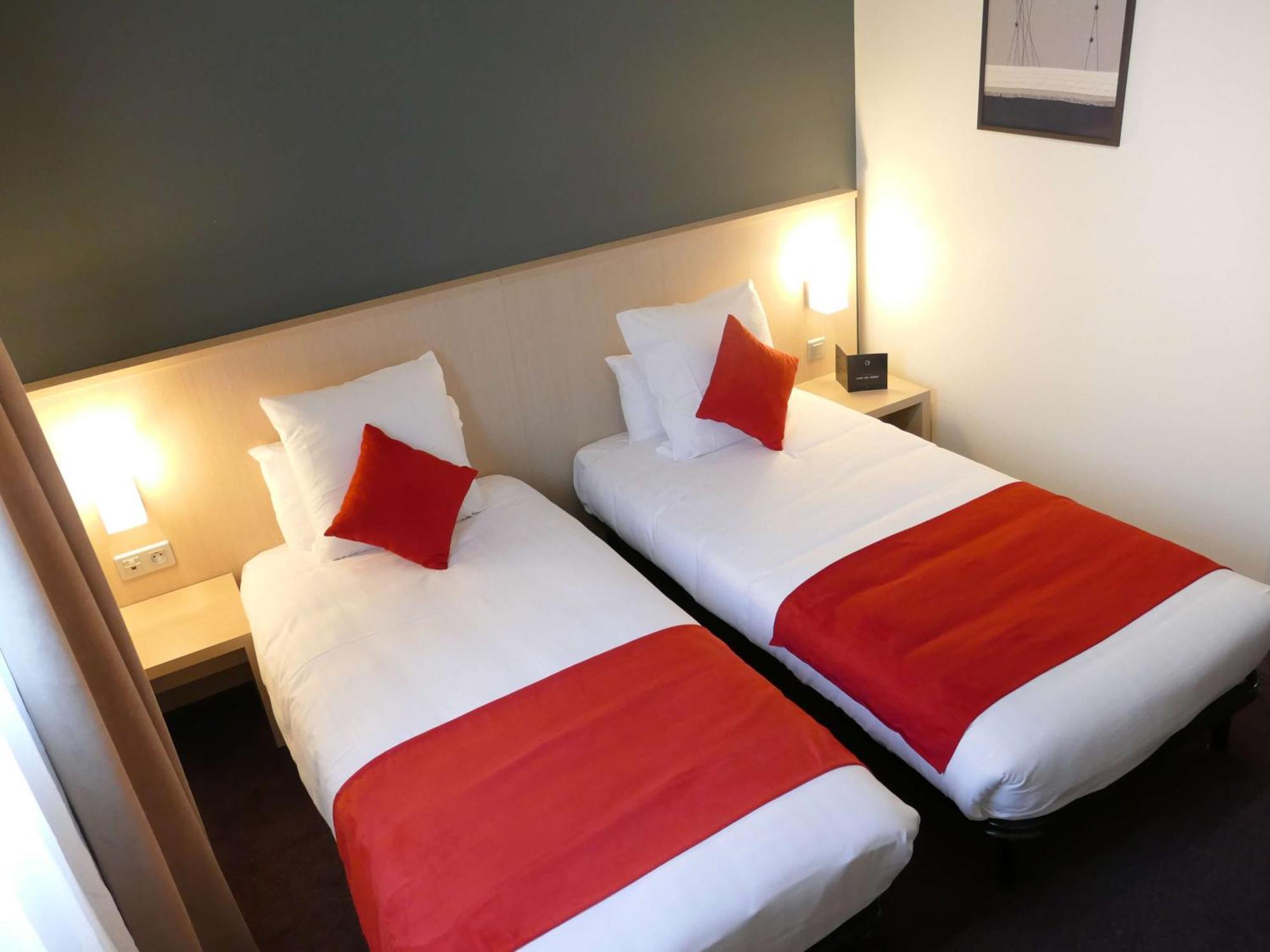 Standard Twin Room,1273864336:JPEG