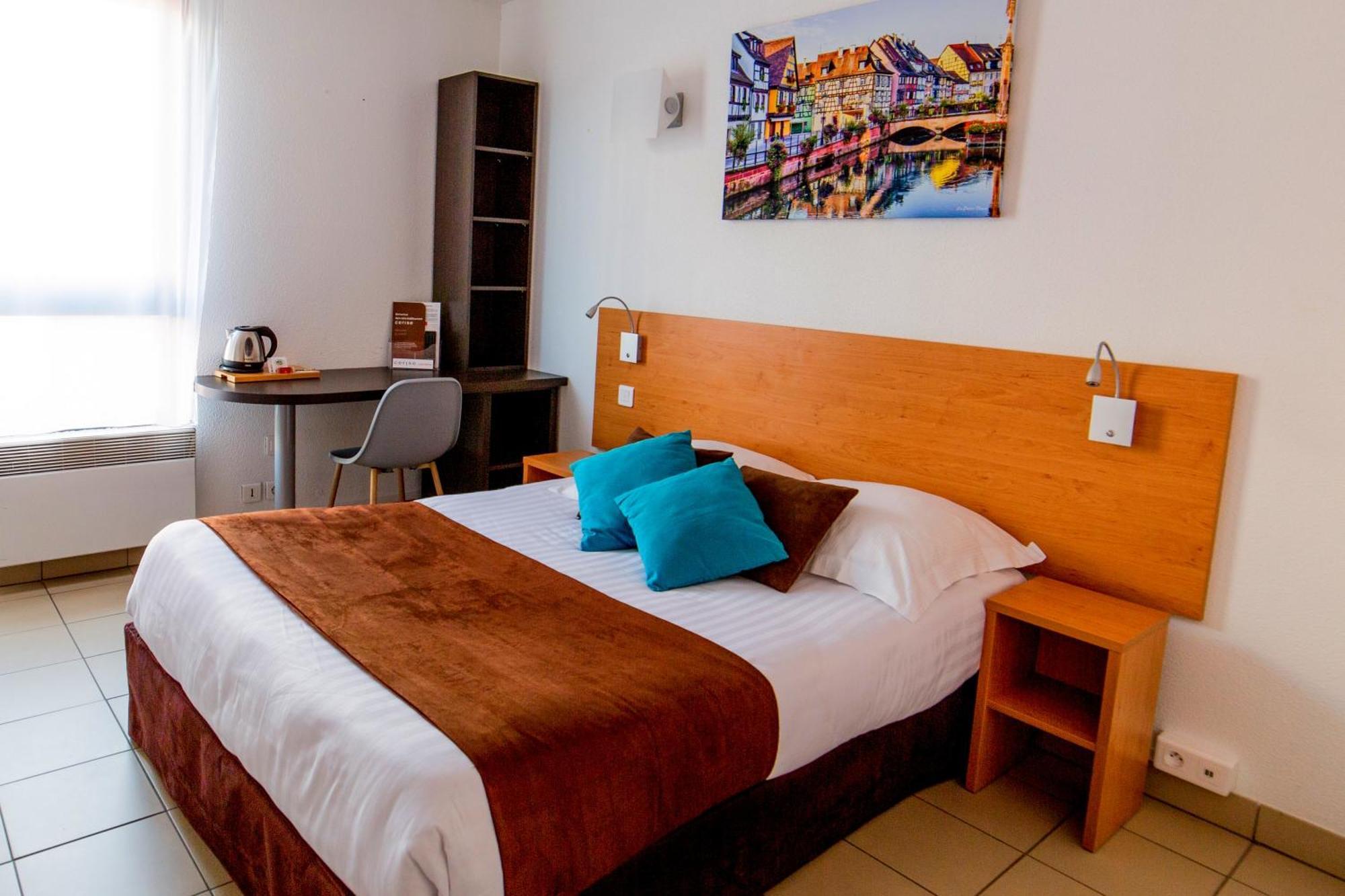 Double Bed Studio fan