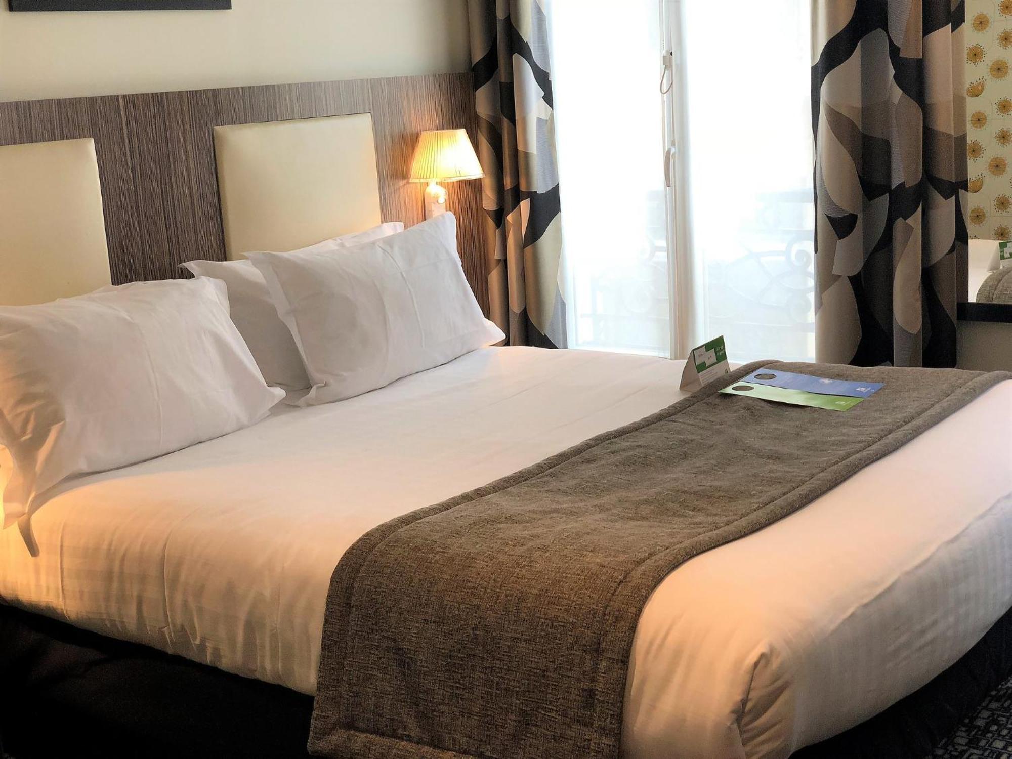 Standard Double Room with Walk In Shower