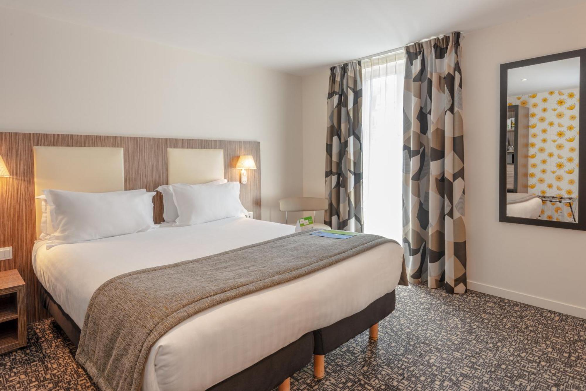 Quarto Premium com 2 Camas de Solteiro