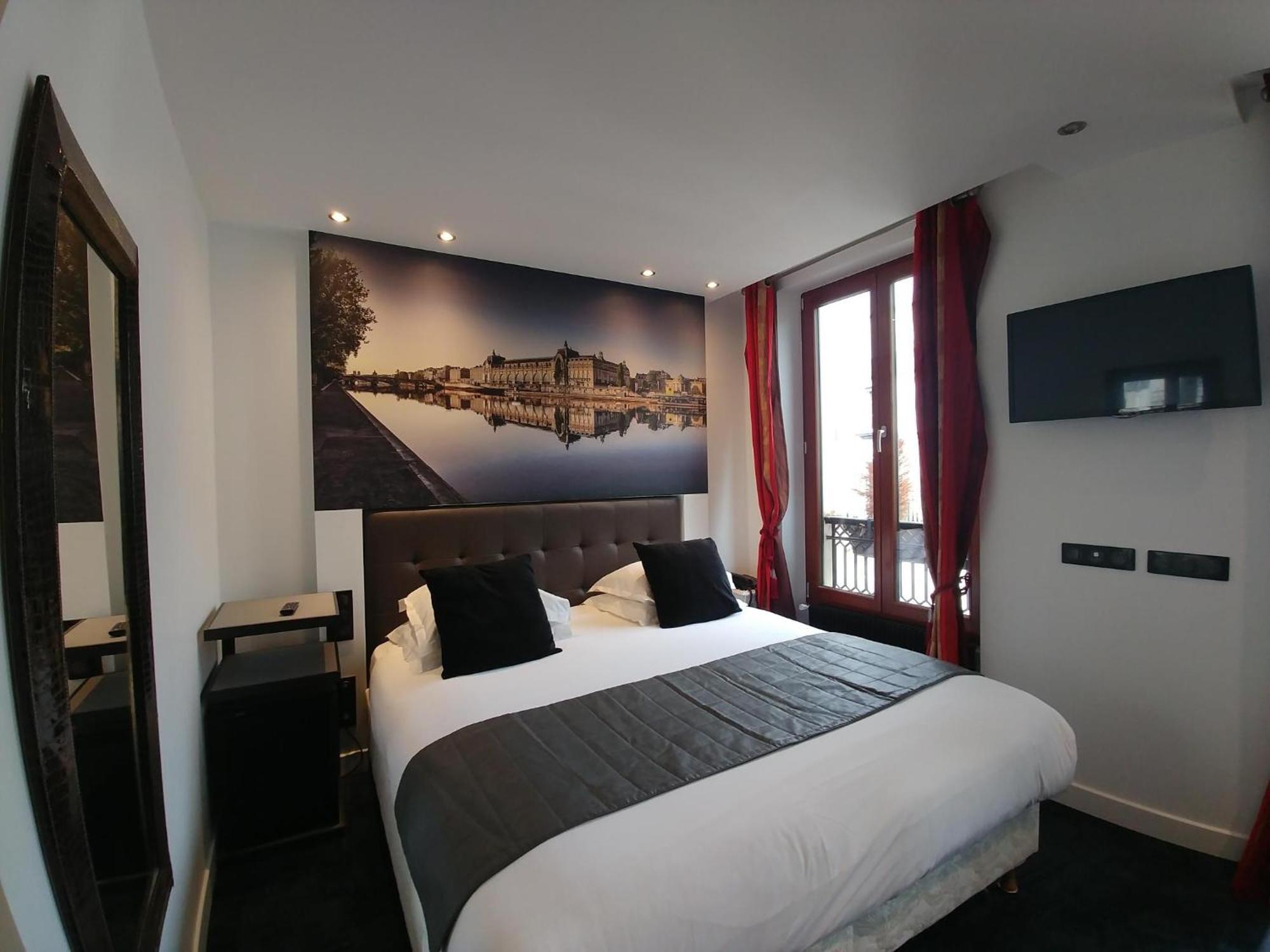 Superior Deluxe double or twin room street view or courtyard extra beds extra fees available