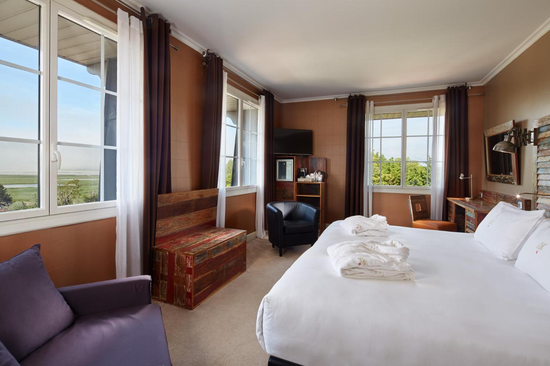 Superior Double Room View Bay