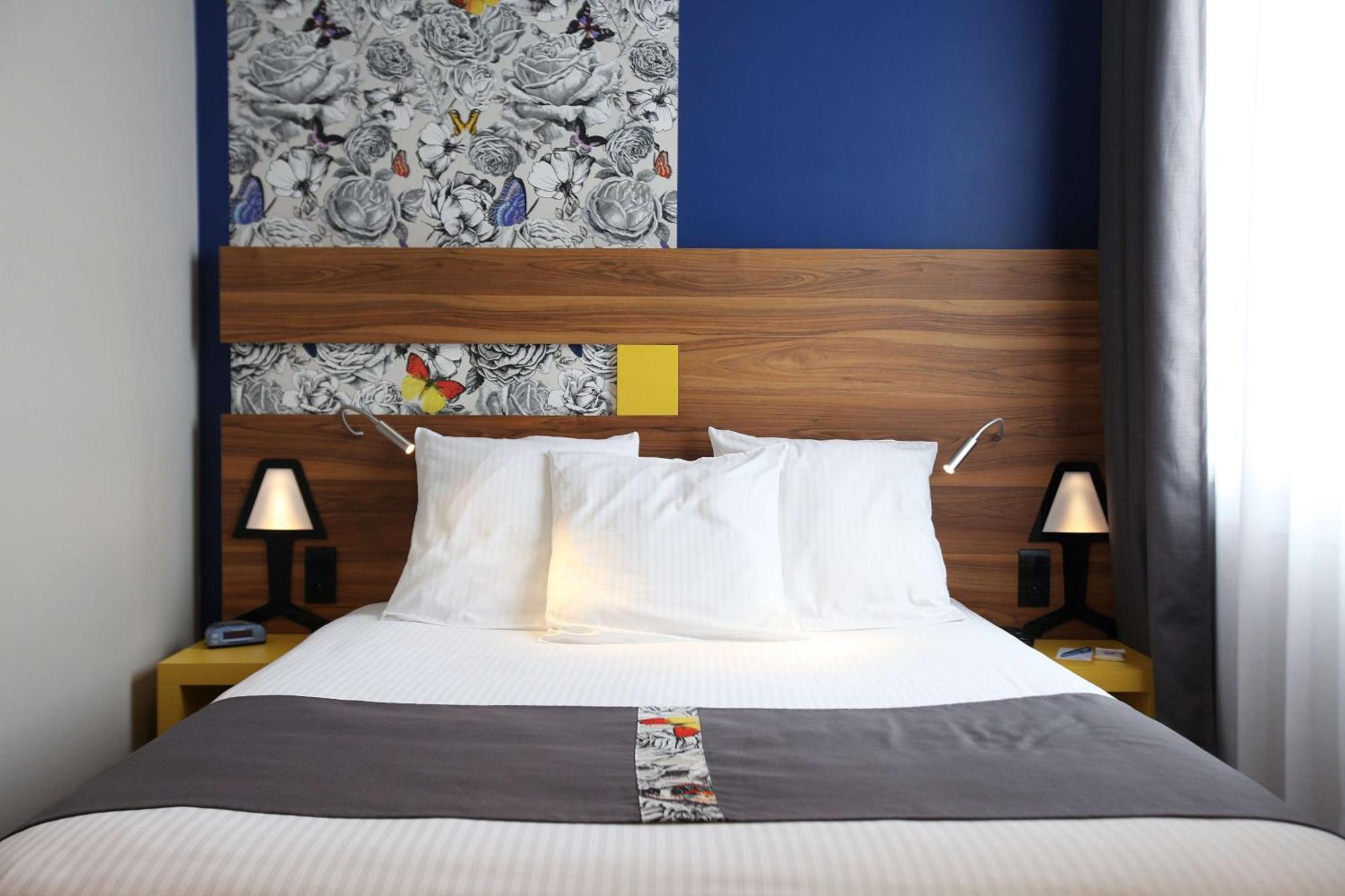 Comfort Queen Room