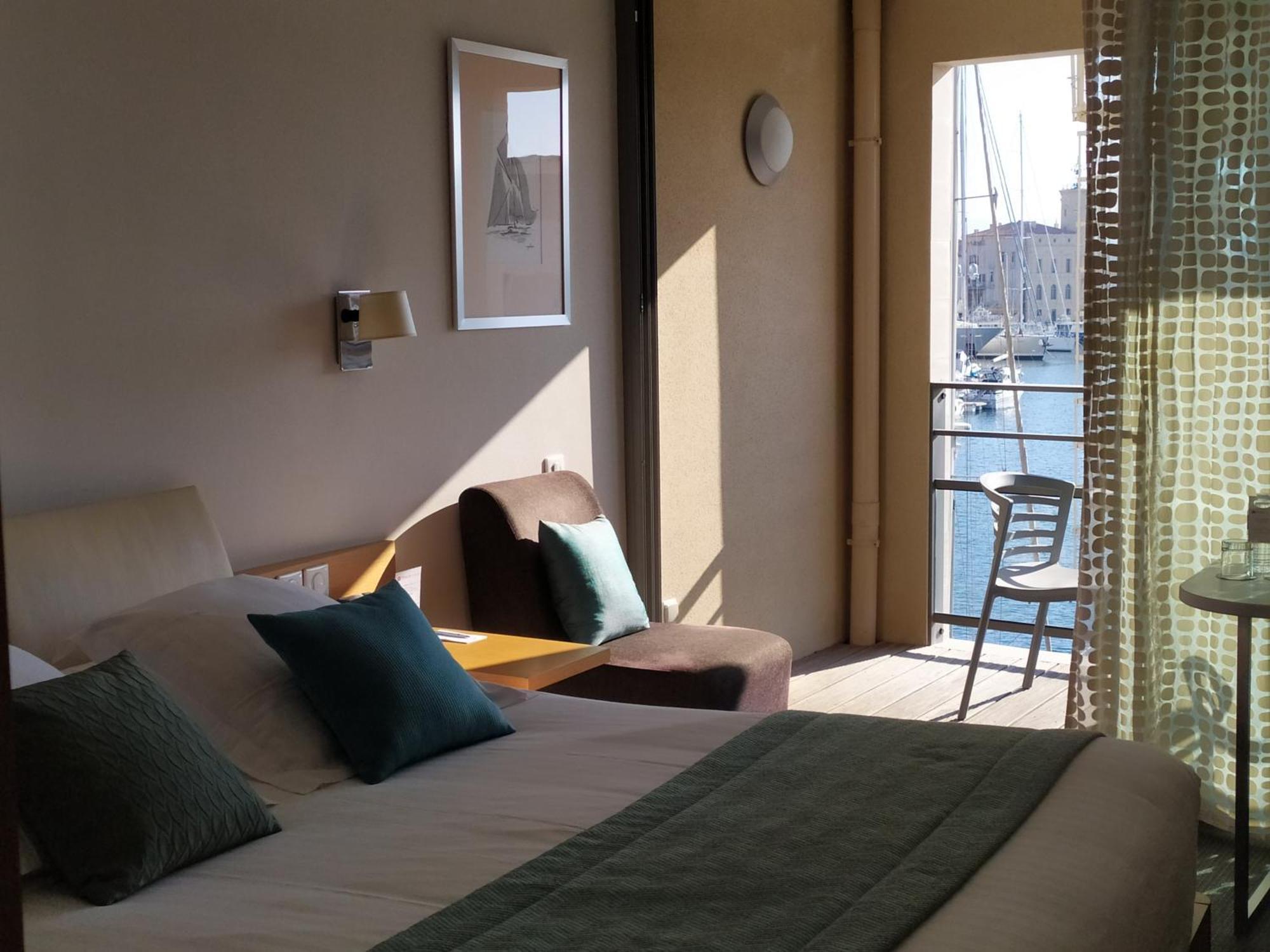 Queen Room Sea View