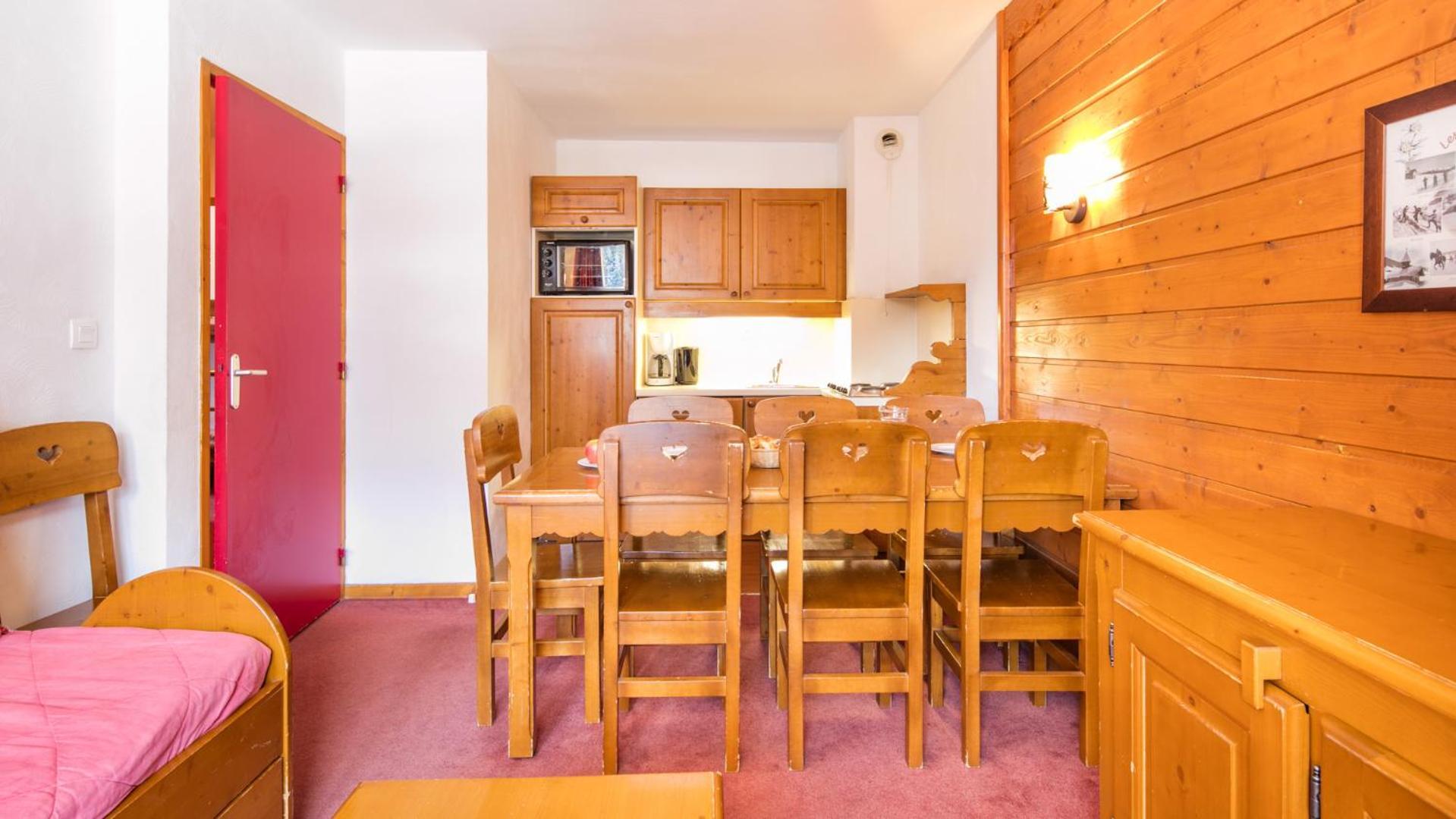 1 Bedroom Apartment sleeping area