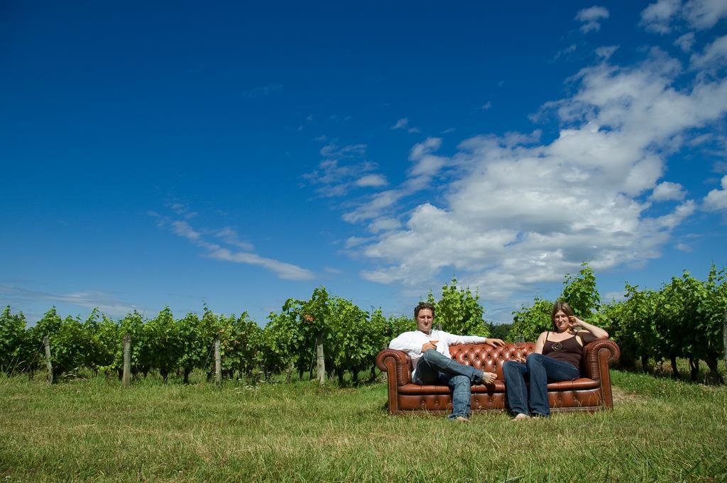 Cottage with Garden View,135811560:JPEG