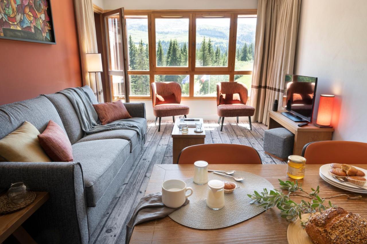 Two-Bedroom Apartment Balcony Mountain View