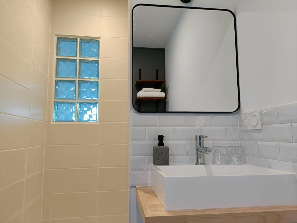 Double Room,1297881055:JPEG